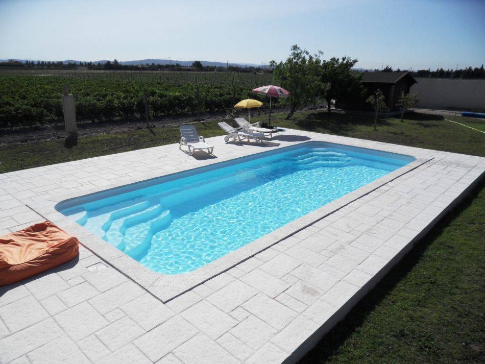 Constructeur de piscines polyester dans la région Toulousaine depuis 1988