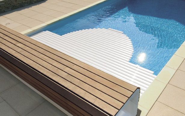 volet automatique hors sol avec banc