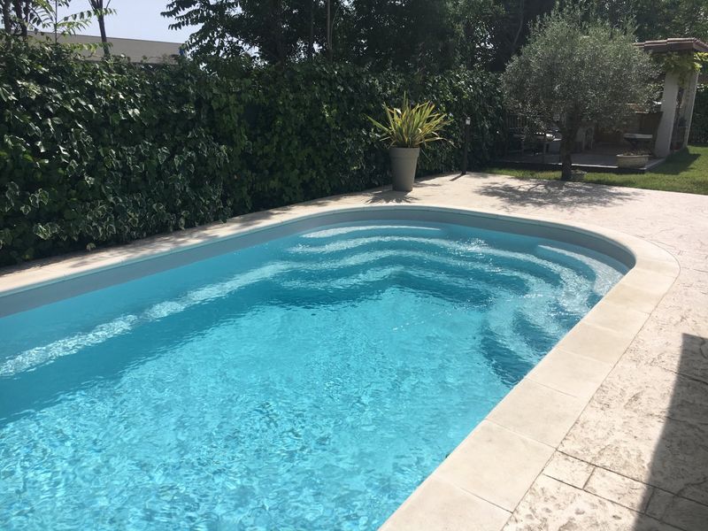Piscine coque polyester